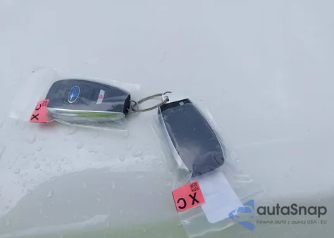 2025 Subaru Ascent Premium 8-Passenger z USA, uszkodzony, nr VIN 4S4WMAAD8S3442723